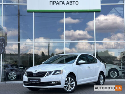 Шкода Октавія 2018 у Києві на Automoto.ua Білий Шкода Октавія, об'ємом двигуна 1.8 л та пробігом 138 тис. км за 17300 $, фото 1 на Automoto.ua