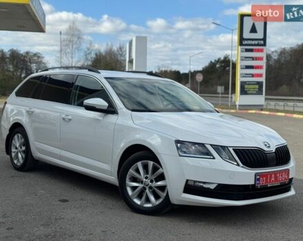 Белый Шкода Октавия, объемом двигателя 2 л и пробегом 212 тыс. км за 16700 $, фото 1 на Automoto.ua