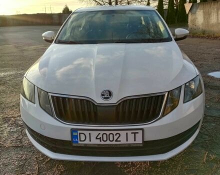 Белый Шкода Октавия, объемом двигателя 1.6 л и пробегом 211 тыс. км за 11700 $, фото 1 на Automoto.ua