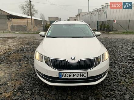 Шкода Октавія 2018 у Луцьку на Automoto.ua Білий Шкода Октавія, об'ємом двигуна 1.6 л та пробігом 123 тис. км за 14100 $, фото 1 на Automoto.ua