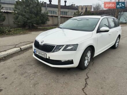 Шкода Октавия 2018 в Запорожье на Automoto.ua Белый Шкода Октавия, объемом двигателя 1.6 л и пробегом 232 тыс. км за 13800 $, фото 1 на Automoto.ua