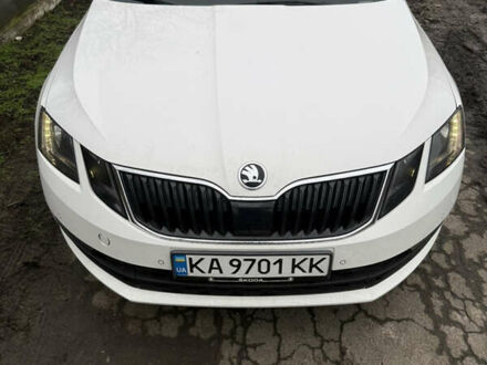 Белый Шкода Октавия, объемом двигателя 1.97 л и пробегом 235 тыс. км за 14500 $, фото 1 на Automoto.ua