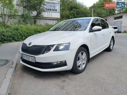 Шкода Октавия 2018 в Харькове на Automoto.ua Белый Шкода Октавия, объемом двигателя 1.8 л и пробегом 275 тыс. км за 12600 $, фото 1 на Automoto.ua