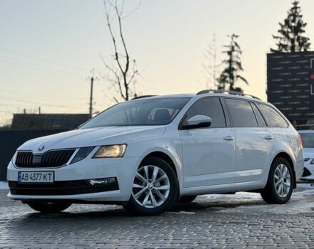 Белый Шкода Октавия, объемом двигателя 2 л и пробегом 290 тыс. км за 14300 $, фото 1 на Automoto.ua