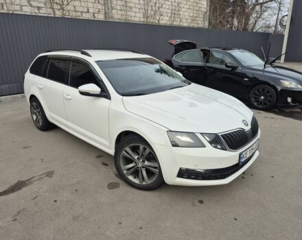 Белый Шкода Октавия, объемом двигателя 1.6 л и пробегом 250 тыс. км за 276 $, фото 1 на Automoto.ua