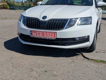 Шкода Октавия 2018 в Ровно на Automoto.ua Белый Шкода Октавия, объемом двигателя 1.6 л и пробегом 250 тыс. км за 11500 $, фото 1 на Automoto.ua