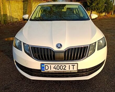 Белый Шкода Октавия, объемом двигателя 1.6 л и пробегом 211 тыс. км за 13650 $, фото 1 на Automoto.ua