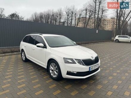Шкода Октавия 2018 в Жмеренке на Automoto.ua Белый Шкода Октавия, объемом двигателя 1.98 л и пробегом 279 тыс. км за 15900 $, фото 1 на Automoto.ua