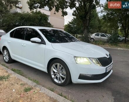 Белый Шкода Октавия, объемом двигателя 1.97 л и пробегом 275 тыс. км за 14599 $, фото 1 на Automoto.ua