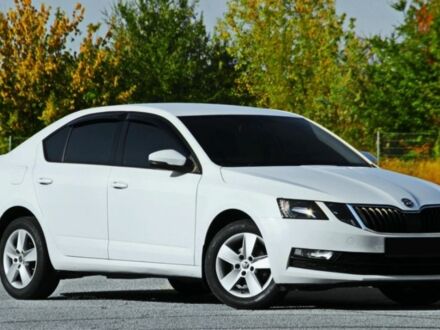 Білий Шкода Октавія, об'ємом двигуна 1.6 л та пробігом 127 тис. км за 12700 $, фото 1 на Automoto.ua
