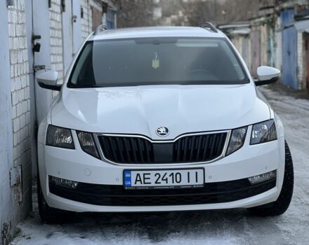 Белый Шкода Октавия, объемом двигателя 2 л и пробегом 282 тыс. км за 13500 $, фото 1 на Automoto.ua