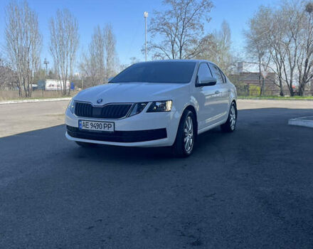 Білий Шкода Октавія, об'ємом двигуна 1.6 л та пробігом 87 тис. км за 16500 $, фото 1 на Automoto.ua