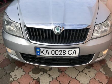 Белый Шкода Октавия, объемом двигателя 1.6 л и пробегом 266 тыс. км за 9100 $, фото 1 на Automoto.ua