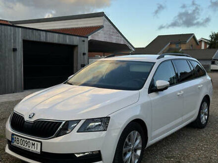 Шкода Октавія 2019 у Вінниці на Automoto.ua Білий Шкода Октавія, об'ємом двигуна 1.6 л та пробігом 262 тис. км за 15500 $, фото 1 на Automoto.ua