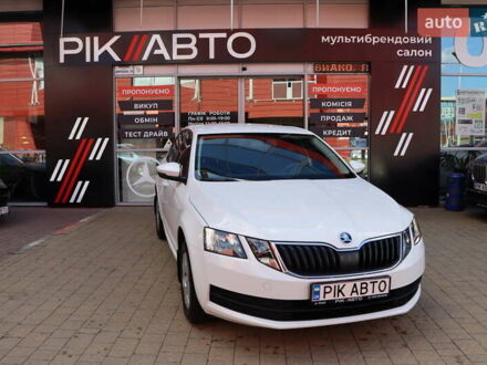 Шкода Октавия 2019 в Львове на Automoto.ua Белый Шкода Октавия, объемом двигателя 1.6 л и пробегом 43 тыс. км за 15700 $, фото 1 на Automoto.ua