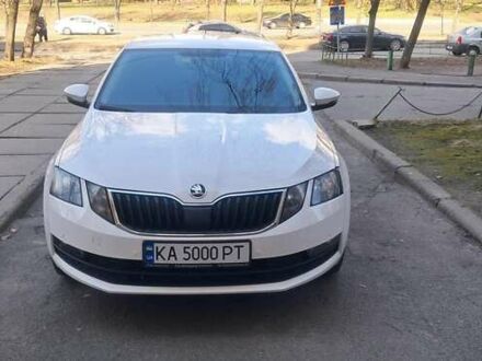 Шкода Октавия 2019 в Киеве на Automoto.ua Белый Шкода Октавия, объемом двигателя 1.6 л и пробегом 81 тыс. км за 15800 $, фото 1 на Automoto.ua
