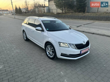 Шкода Октавія 2019 у Львові на Automoto.ua Білий Шкода Октавія, об'ємом двигуна 2 л та пробігом 197 тис. км за 18400 $, фото 1 на Automoto.ua