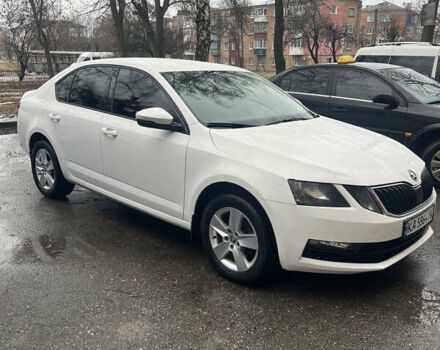 Белый Шкода Октавия, объемом двигателя 1.4 л и пробегом 167 тыс. км за 14000 $, фото 1 на Automoto.ua