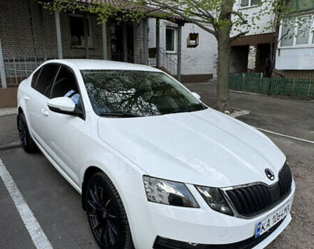 Белый Шкода Октавия, объемом двигателя 1.4 л и пробегом 75 тыс. км за 16500 $, фото 1 на Automoto.ua