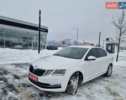 Белый Шкода Октавия, объемом двигателя 1.6 л и пробегом 255 тыс. км за 13900 $, фото 1 на Automoto.ua