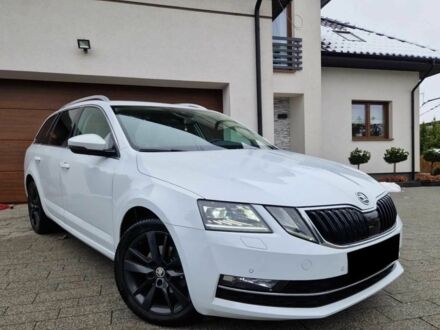 Белый Шкода Октавия, объемом двигателя 1.6 л и пробегом 77 тыс. км за 7100 $, фото 1 на Automoto.ua