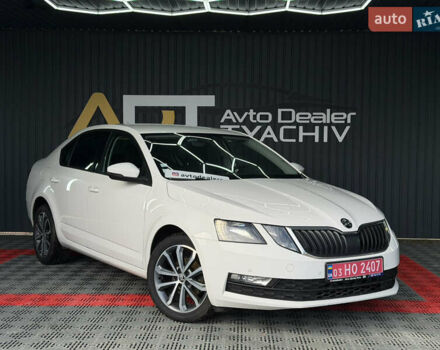 Білий Шкода Октавія, об'ємом двигуна 1.6 л та пробігом 239 тис. км за 13200 $, фото 1 на Automoto.ua