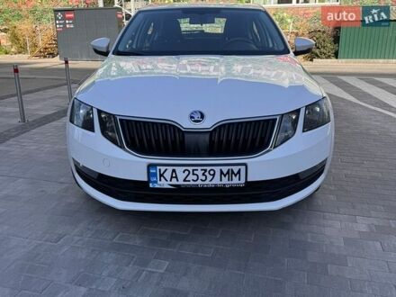 Белый Шкода Октавия, объемом двигателя 1.4 л и пробегом 158 тыс. км за 13500 $, фото 1 на Automoto.ua