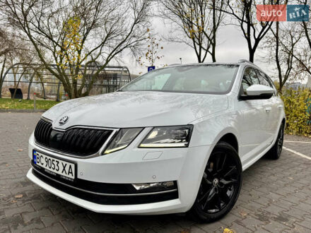 Белый Шкода Октавия, объемом двигателя 1.6 л и пробегом 196 тыс. км за 15499 $, фото 1 на Automoto.ua