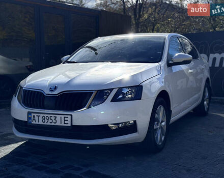 Белый Шкода Октавия, объемом двигателя 1.97 л и пробегом 75 тыс. км за 16750 $, фото 1 на Automoto.ua
