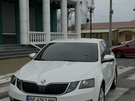 Белый Шкода Октавия, объемом двигателя 1.4 л и пробегом 121 тыс. км за 15900 $, фото 1 на Automoto.ua