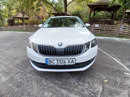 Шкода Октавия 2019 в Полтаве на Automoto.ua Белый Шкода Октавия, объемом двигателя 0 л и пробегом 151 тыс. км за 14500 $, фото 1 на Automoto.ua