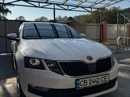 Белый Шкода Октавия, объемом двигателя 1.6 л и пробегом 100 тыс. км за 17000 $, фото 1 на Automoto.ua
