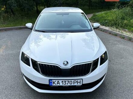 Шкода Октавия 2020 в Киеве на Automoto.ua Белый Шкода Октавия, объемом двигателя 1.6 л и пробегом 50 тыс. км за 14999 $, фото 1 на Automoto.ua