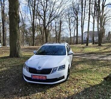 Шкода Октавія 2020 у Тернополі на Automoto.ua Білий Шкода Октавія, об'ємом двигуна 2 л та пробігом 208 тис. км за 19400 $, фото 1 на Automoto.ua
