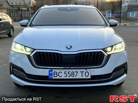 Шкода Октавия 2020 в Киеве на Automoto.ua Белый Шкода Октавия, объемом двигателя 20 л и пробегом 150 тыс. км за 22000 $, фото 1 на Automoto.ua