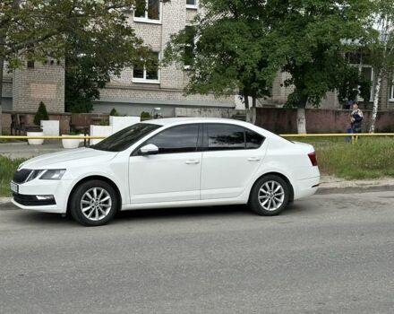 Белый Шкода Октавия, объемом двигателя 0 л и пробегом 165 тыс. км за 13500 $, фото 1 на Automoto.ua