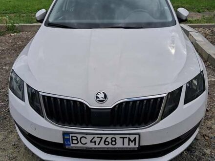 Шкода Октавия 2020 в Бориславе на Automoto.ua Белый Шкода Октавия, объемом двигателя 1.97 л и пробегом 243 тыс. км за 18400 $, фото 1 на Automoto.ua