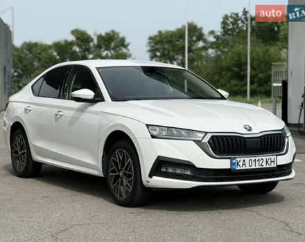 Белый Шкода Октавия, объемом двигателя 1.4 л и пробегом 127 тыс. км за 17400 $, фото 1 на Automoto.ua