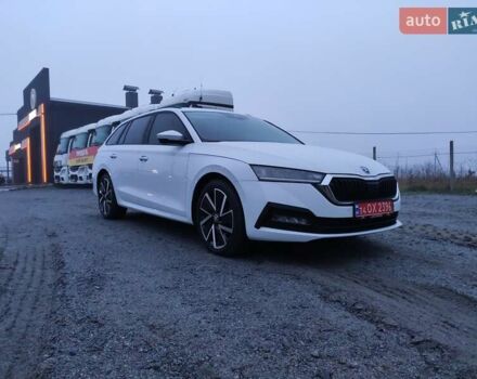 Белый Шкода Октавия, объемом двигателя 2 л и пробегом 310 тыс. км за 17800 $, фото 1 на Automoto.ua