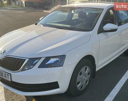 Білий Шкода Октавія, об'ємом двигуна 1.6 л та пробігом 47 тис. км за 16000 $, фото 1 на Automoto.ua