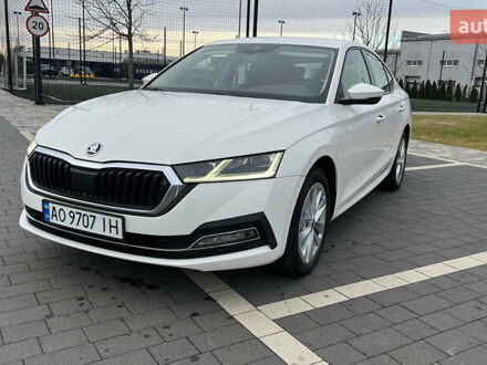 Белый Шкода Октавия, объемом двигателя 1.4 л и пробегом 219 тыс. км за 17900 $, фото 1 на Automoto.ua