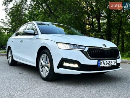 Шкода Октавия 2021 в Киеве на Automoto.ua Белый Шкода Октавия, объемом двигателя 1.4 л и пробегом 140 тыс. км за 16900 $, фото 1 на Automoto.ua