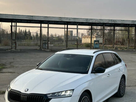 Шкода Октавия 2021 в Кривом Роге на Automoto.ua Белый Шкода Октавия, объемом двигателя 2 л и пробегом 124 тыс. км за 20700 $, фото 1 на Automoto.ua