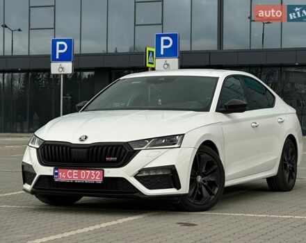 Белый Шкода Октавия, объемом двигателя 2 л и пробегом 163 тыс. км за 28000 $, фото 1 на Automoto.ua