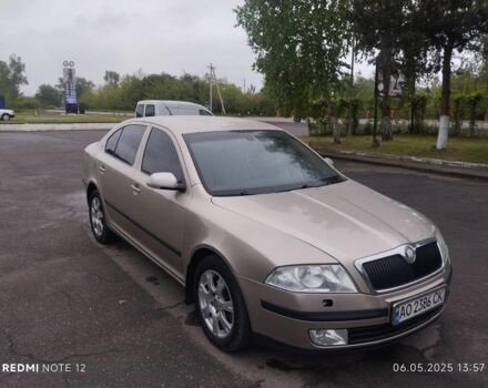 Бежевый Шкода Октавия, объемом двигателя 2 л и пробегом 400 тыс. км за 5000 $, фото 2 на Automoto.ua