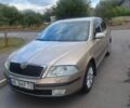 Бежевий Шкода Октавія, об'ємом двигуна 1.6 л та пробігом 250 тис. км за 6400 $, фото 2 на Automoto.ua