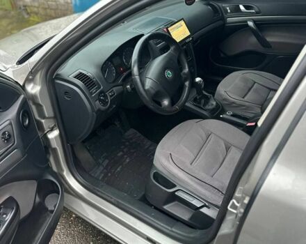 Бежевый Шкода Октавия, объемом двигателя 2 л и пробегом 280 тыс. км за 5400 $, фото 3 на Automoto.ua