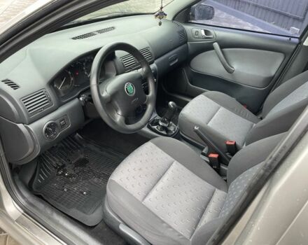 Бежевый Шкода Октавия, объемом двигателя 1.6 л и пробегом 138 тыс. км за 6500 $, фото 10 на Automoto.ua