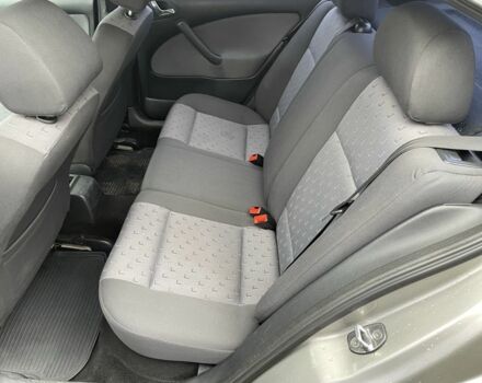 Бежевый Шкода Октавия, объемом двигателя 1.6 л и пробегом 138 тыс. км за 6500 $, фото 11 на Automoto.ua