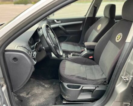 Бежевий Шкода Октавія, об'ємом двигуна 1.6 л та пробігом 311 тис. км за 6138 $, фото 9 на Automoto.ua